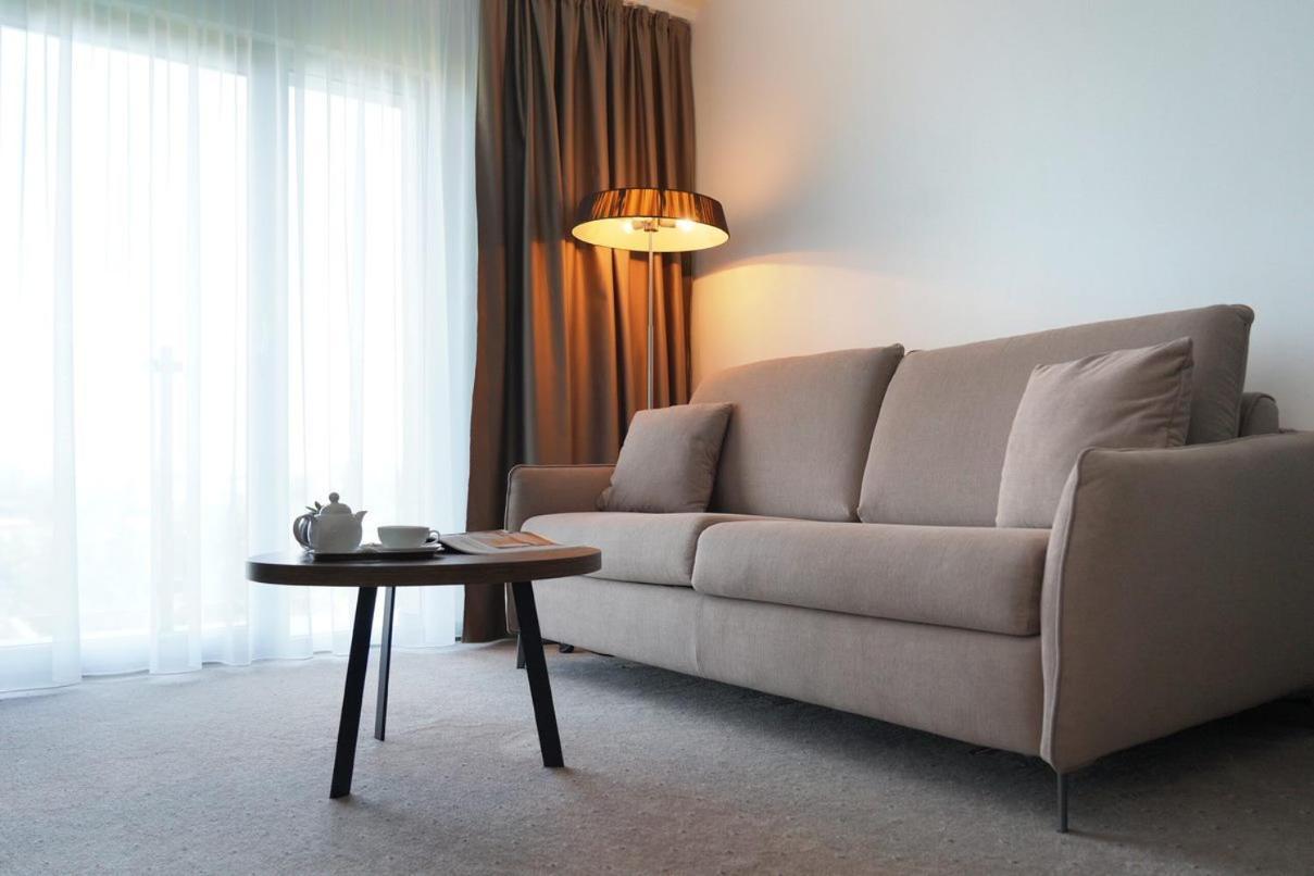 Hotel Mousson Michalovce Ngoại thất bức ảnh